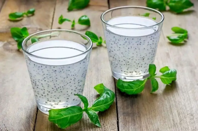 آب با کاسنی