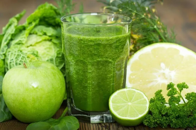 روز ۱: آبمیوه سبز