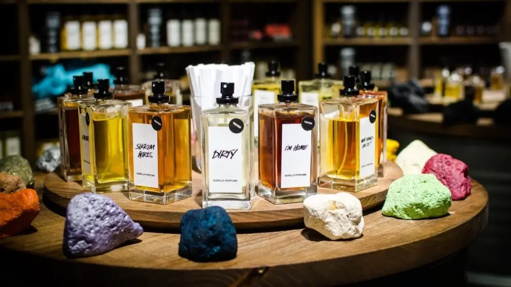 چگونه یک عطر انتخاب کنیم