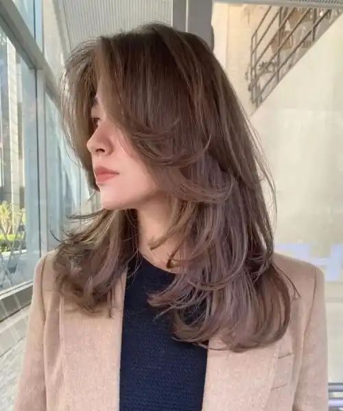 Face-Framing Layers