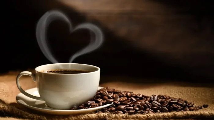 9 دلیل برای مصرف کافئین