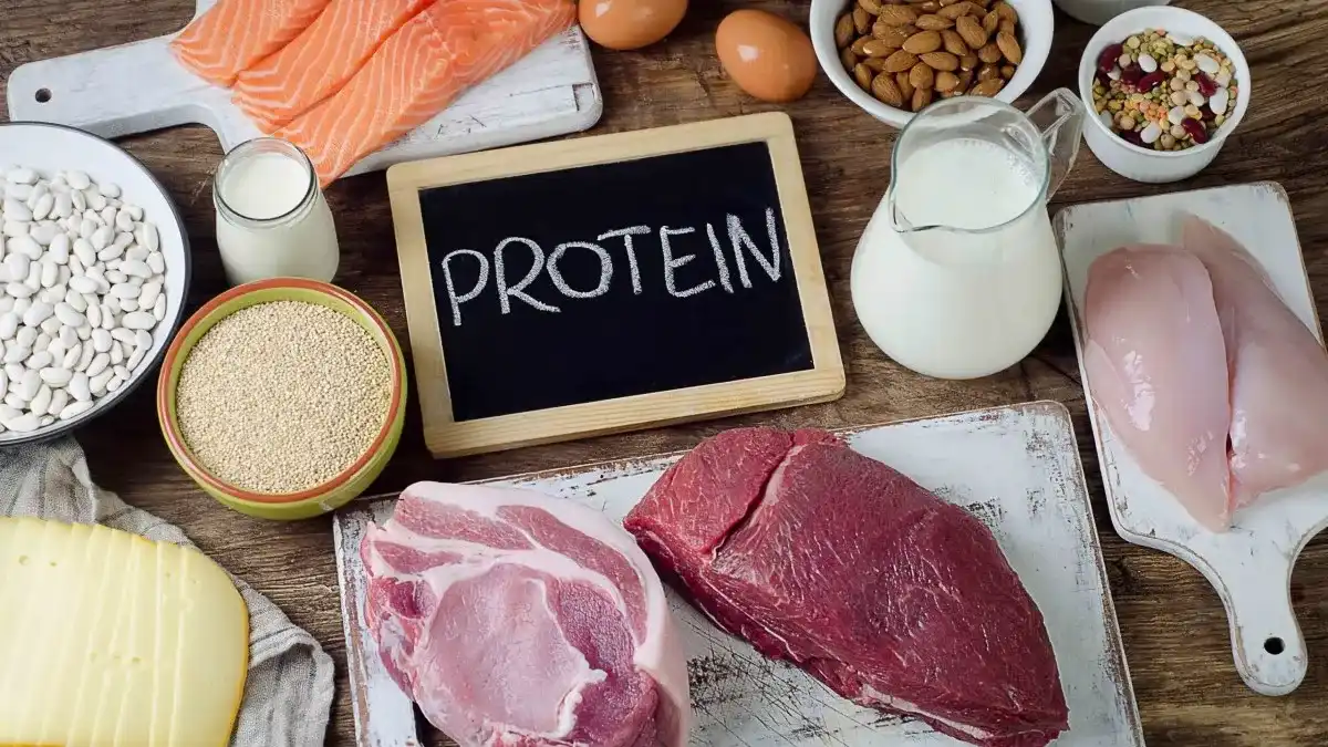 آیا می‌توان بدون مصرف مکمل‌ها، پروتئین کافی از رژیم غذایی خود دریافت کرد؟