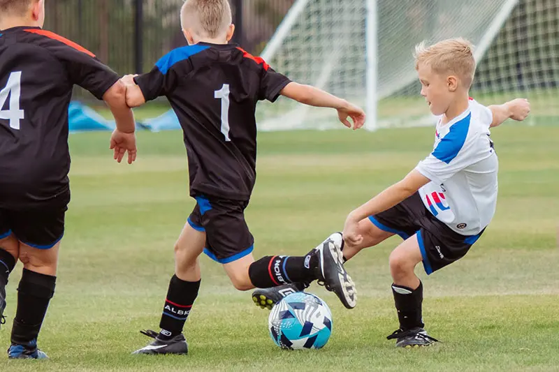 فواید فوتبال برای کودکان