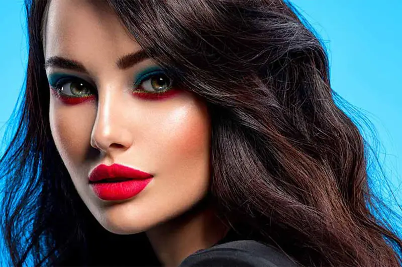 8. سایههای رنگی هماهنگ