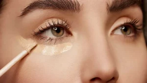 چگونه رنگ کانسیلر را متناسب با پوست خود انتخاب کنیم؟