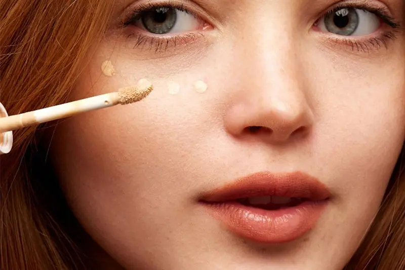 کدام نوع کانسیلر بهتر است؟ مایع، کرمی یا استیکی؟