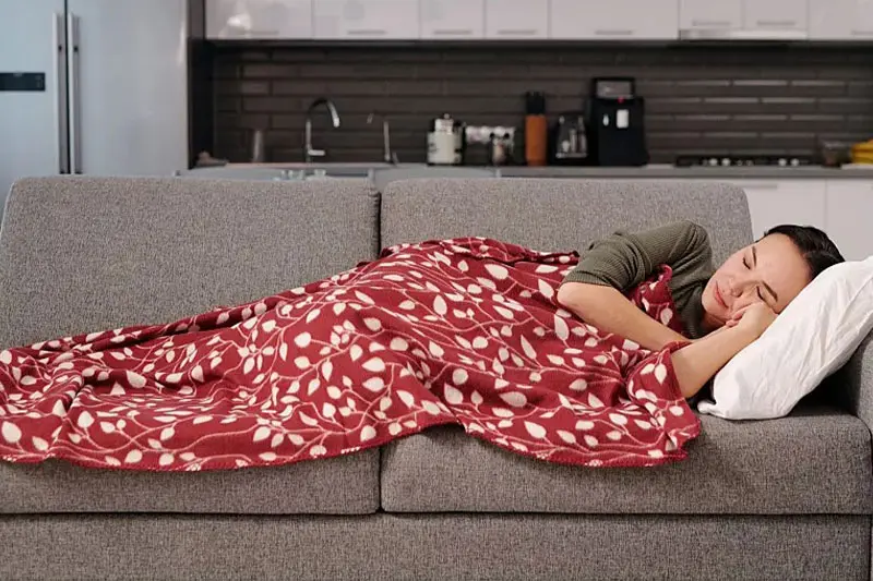 چرا گاهی جدا خوابیدن زن و شوهر بهترین انتخاب است