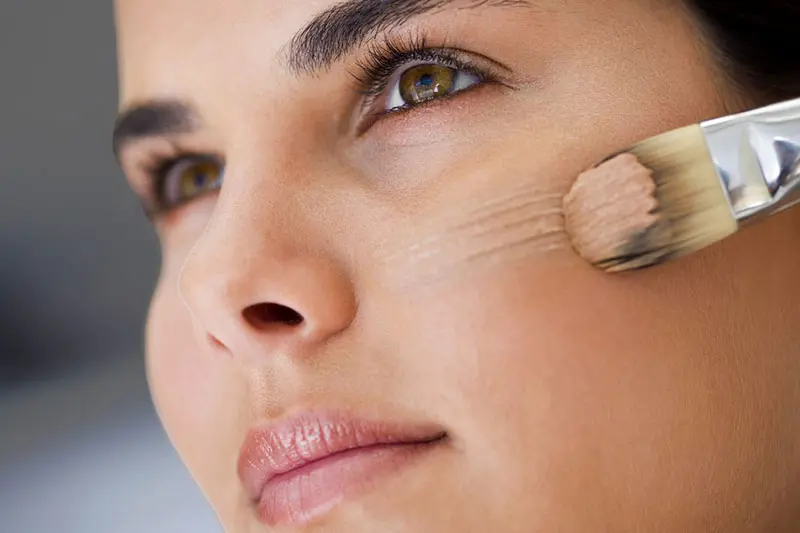 - چگونه کاور کرم پودر را بالا ببریم؟ 4