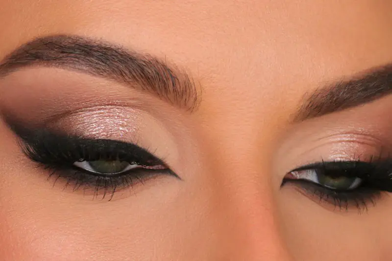 آرایش دودی طلایی