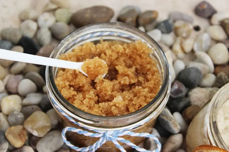 اسکراب شکر قهوهای و جوش شیرین