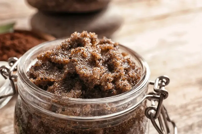 اسکراب قهوه با دارچین و روغن نارگیل