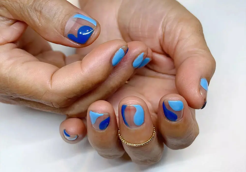 - ۲۶ ایده برای ناخن به رنگ آبی کمرنگ 21