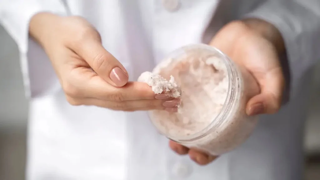 What difference scrub and body salt