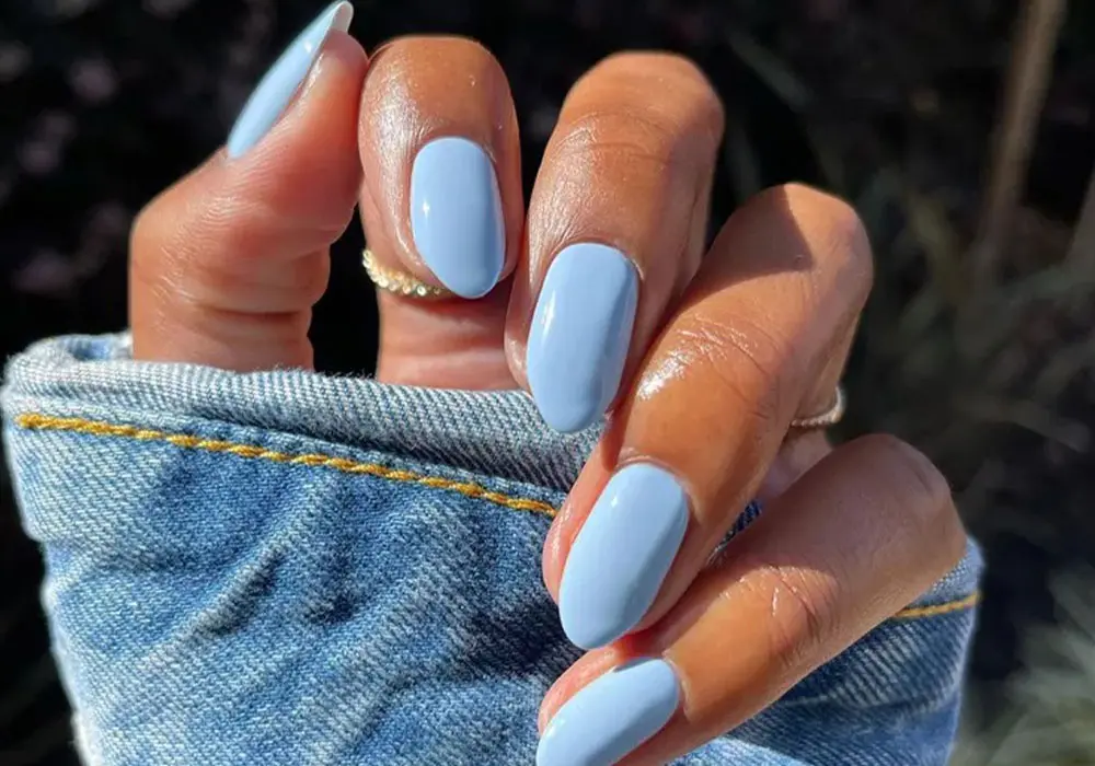 - ۲۶ ایده برای ناخن به رنگ آبی کمرنگ 2