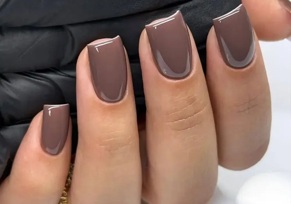 - طرح ناخن قهوه ای 7