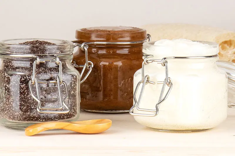 اسکراب بدن با صابون برای پوست معمولی