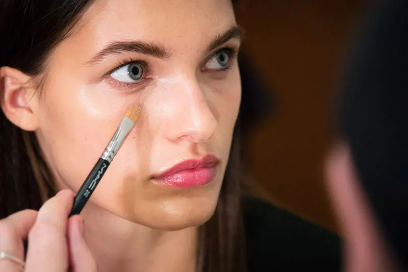 کرم پودرهای مات و بدون درخشندگی