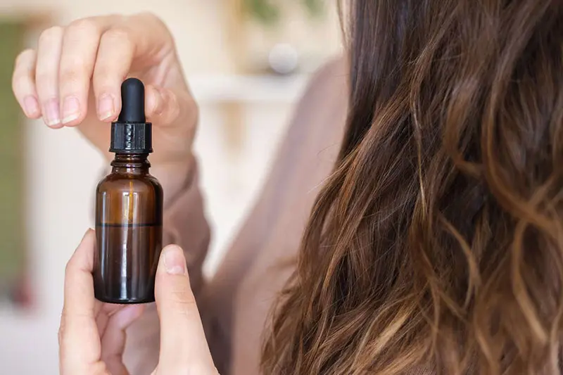 روغن آرگان یکی از مطمئنترین روغنها برای پوستهای حساس و آکنهای