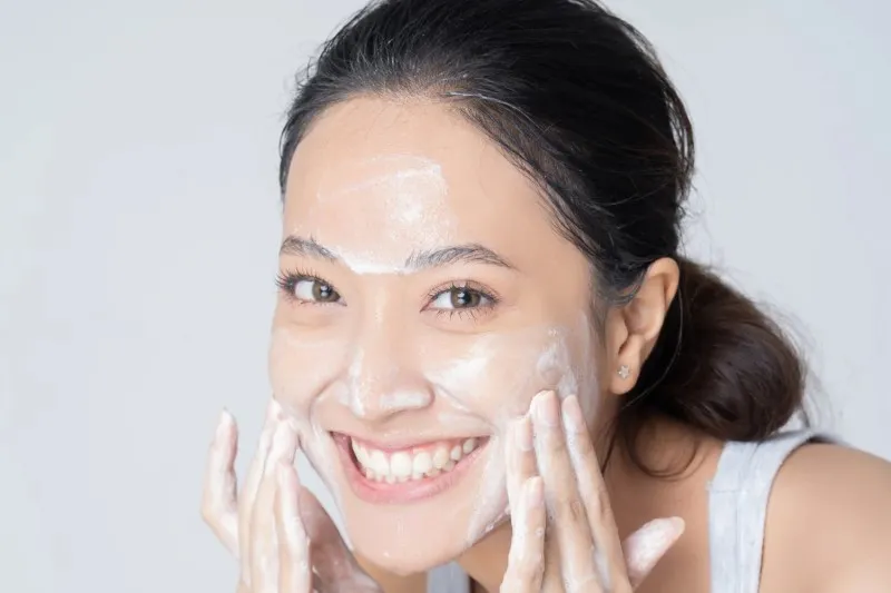 چرا پوست حساس واکنش نشان میدهد؟